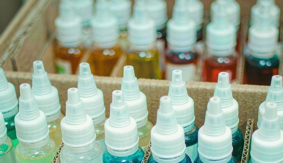 Algeria Convenience Store Long Shelf Vape packaging detail