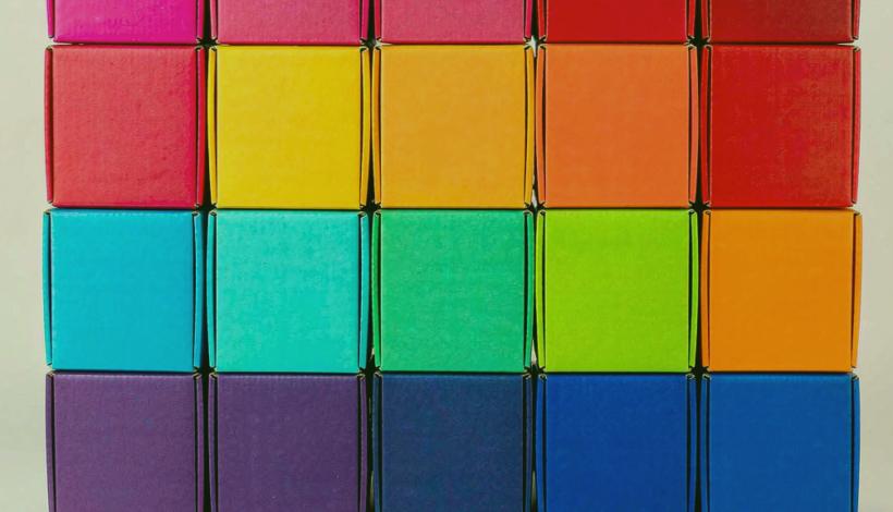 Algeria Convenience Store Long Shelf Vape packaging detail