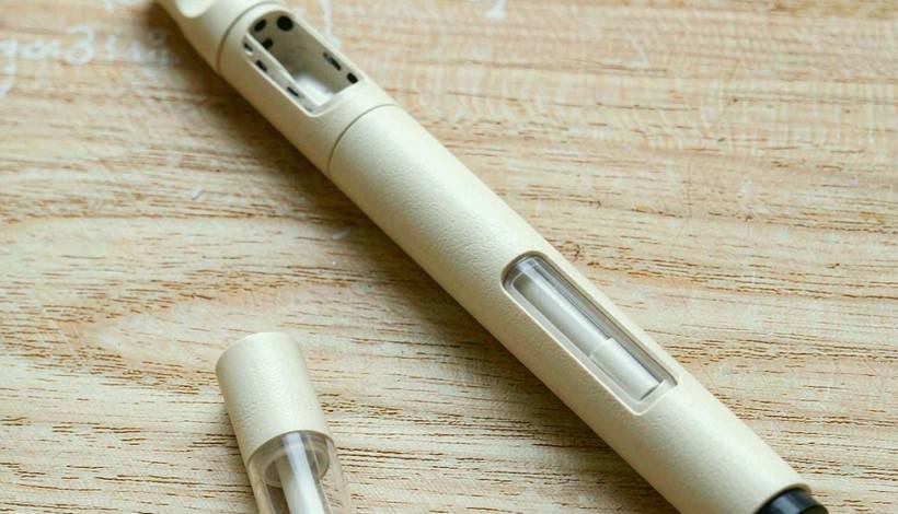 Algeria Convenience Store Long Shelf Vape packaging detail