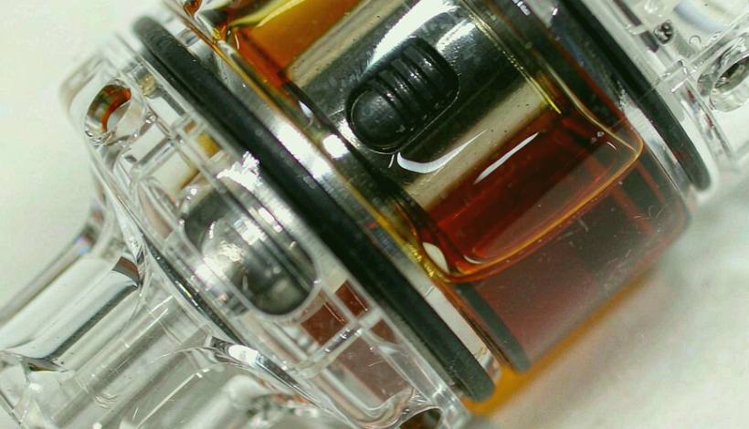 Algeria Convenience Store Long Shelf Vape packaging detail