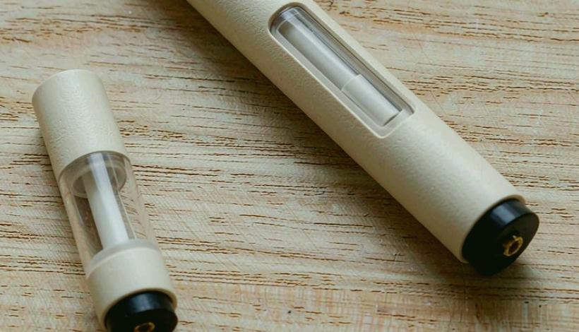 Algeria Convenience Store Long Shelf Vape packaging detail