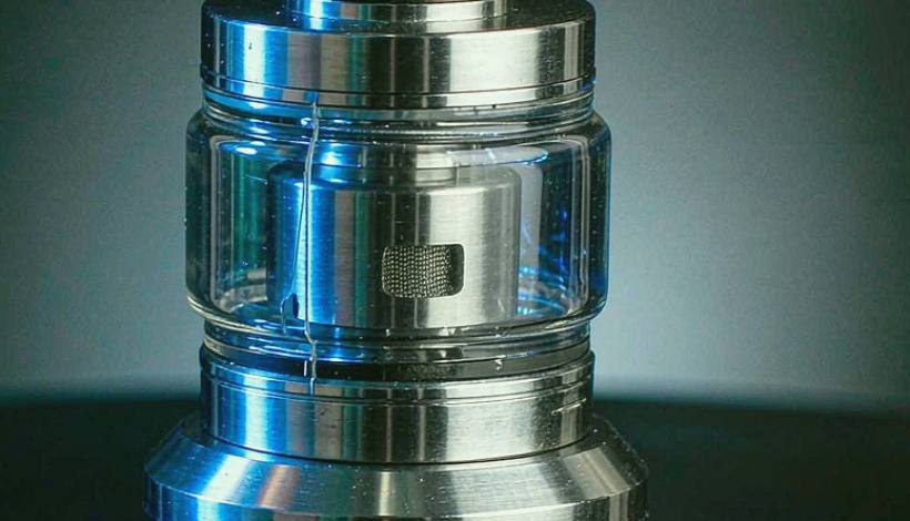 Algeria Convenience Store Long Shelf Vape packaging detail