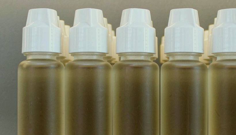 Algeria Convenience Store Long Shelf Vape packaging detail