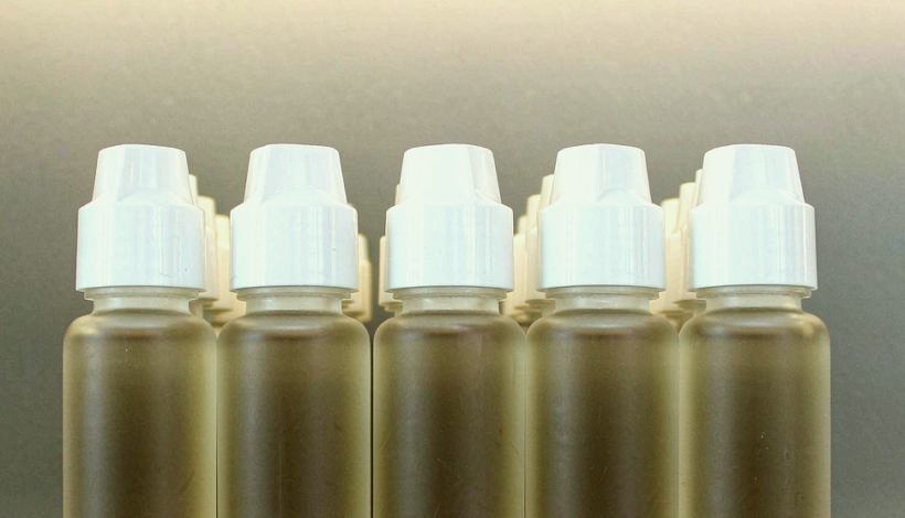 Algeria Convenience Store Long Shelf Vape packaging detail
