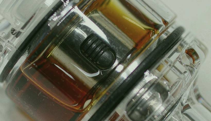 Algeria Convenience Store Long Shelf Vape packaging detail