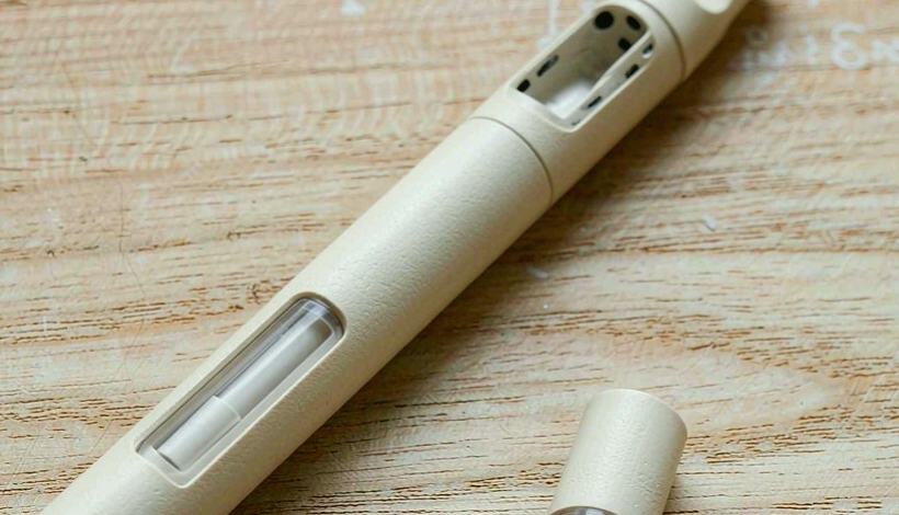 Algeria Convenience Store Long Shelf Vape packaging detail