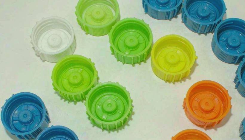 Algeria Convenience Store Long Shelf Vape packaging detail