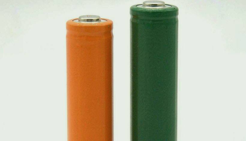 Algeria Convenience Store Long Shelf Vape packaging detail