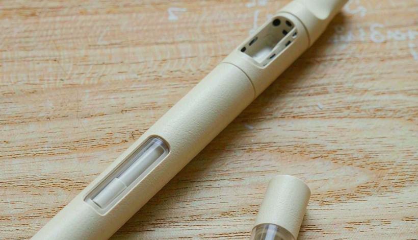 Algeria Convenience Store Long Shelf Vape packaging detail