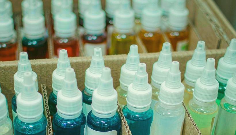 Algeria Convenience Store Long Shelf Vape packaging detail