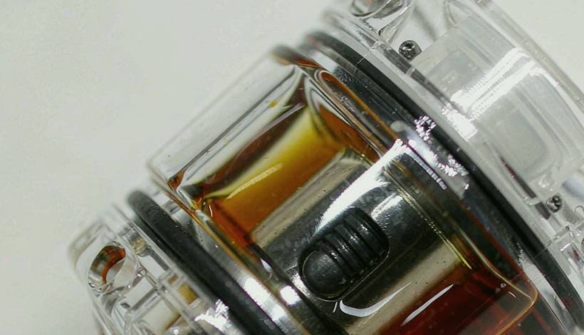 Algeria Convenience Store Long Shelf Vape packaging detail