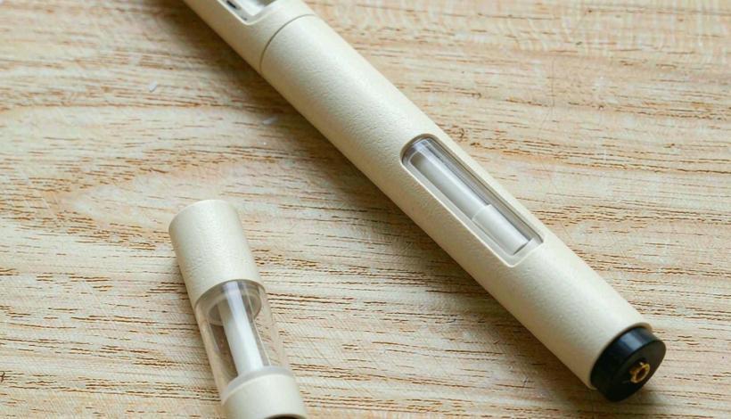 Algeria Convenience Store Long Shelf Vape packaging detail