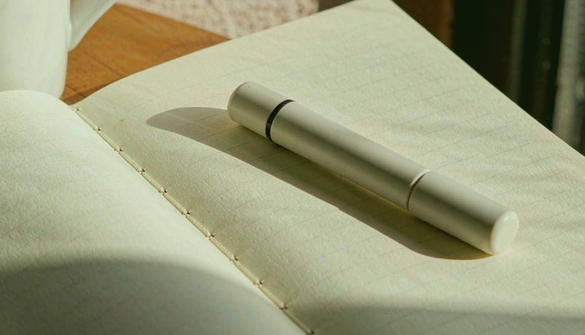 Algeria Convenience Store Long Shelf Vape packaging detail