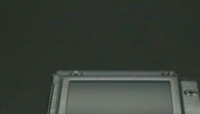 Algeria Convenience Store Long Shelf Vape packaging detail
