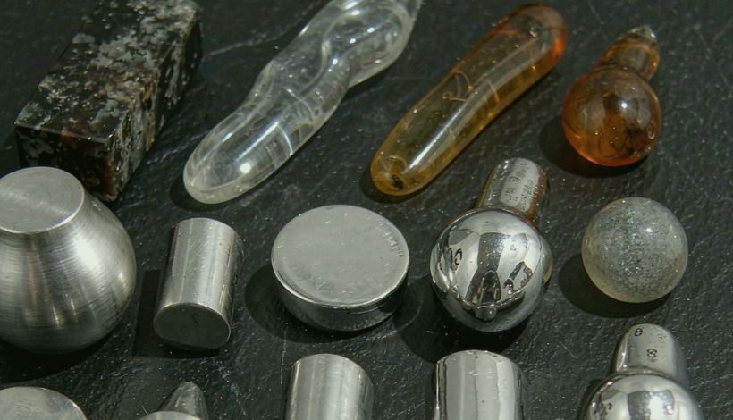 Algeria Convenience Store Long Shelf Vape packaging detail