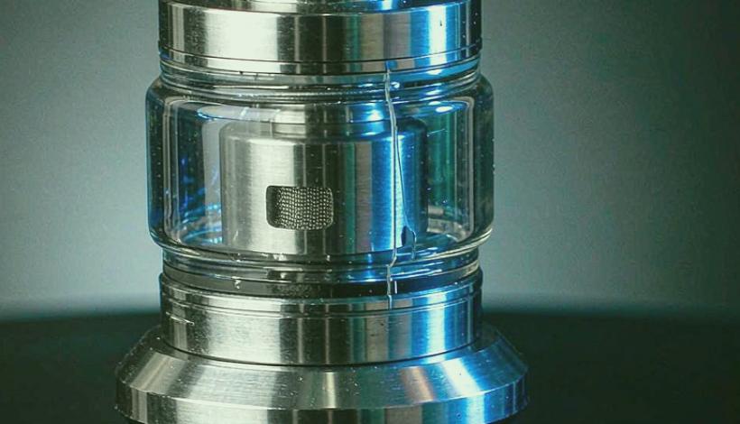 Algeria Convenience Store Long Shelf Vape packaging detail